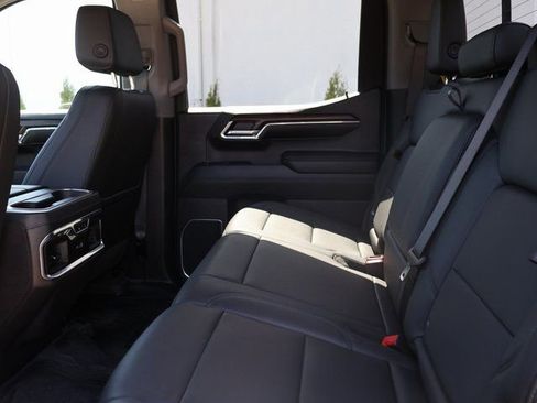 Certified 2024 GMC Sierra 1500 SLT w/ SLT Premium Plus Package AWD/4WD image 25