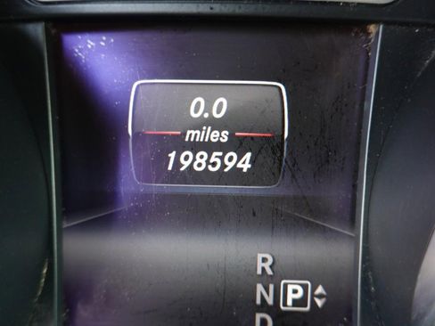 Used 2015 Mercedes-Benz GL 450 4MATIC 4dr GL 450 image 12