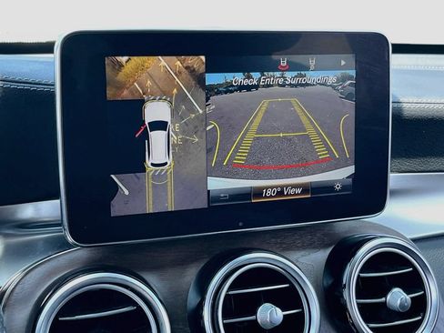 Used 2019 Mercedes-Benz GLC 300 4MATIC image 14