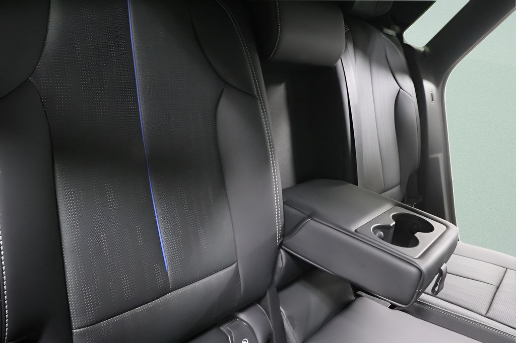 Used 2025 Cadillac Lyriq Luxury w/ LPO, Floor Liner Package AWD/4WD image 30