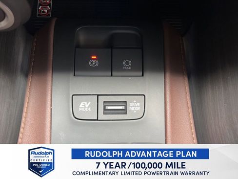 Used 2024 Toyota Venza Limited AWD/4WD image 35