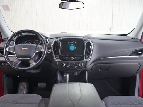 Used 2018 Chevrolet Traverse LT AWD/4WD image 17