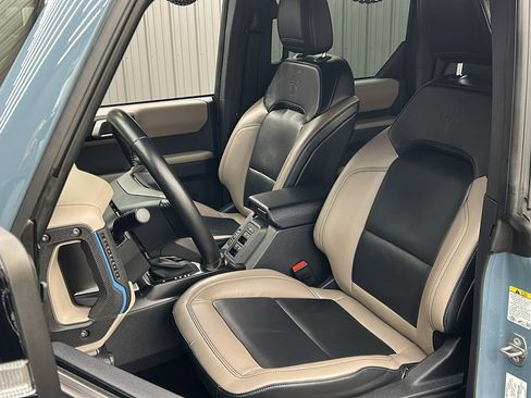 Used 2021 Ford Bronco Wildtrak image 28