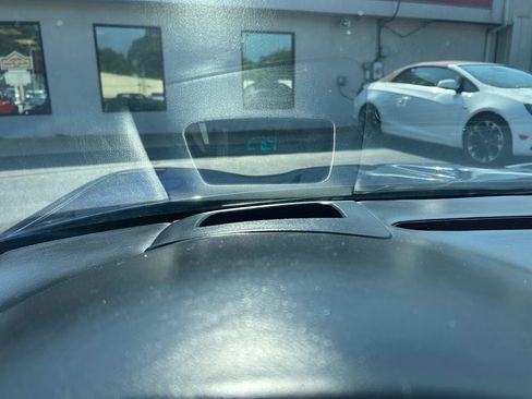Used 2000 Chevrolet Corvette Convertible w/ Performance Handling Pkg RWD image 17