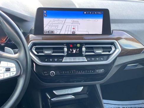 Used 2023 BMW X3 xDrive30i image 9