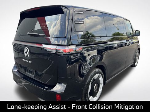 Used 2025 Volkswagen ID. Buzz Pro S RWD image 9