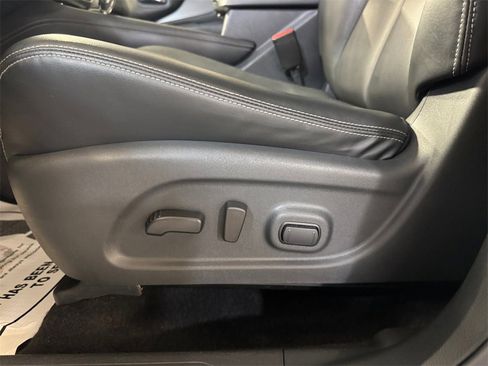 Used 2023 Nissan Murano SV image 13