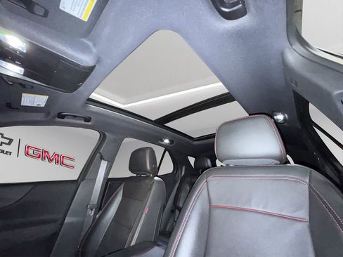 Used 2022 Chevrolet Equinox RS w/ RS Leather Package image 33