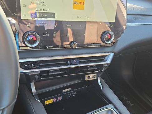 Certified 2025 Lexus RX 450h AWD w/ Convenience Package image 17