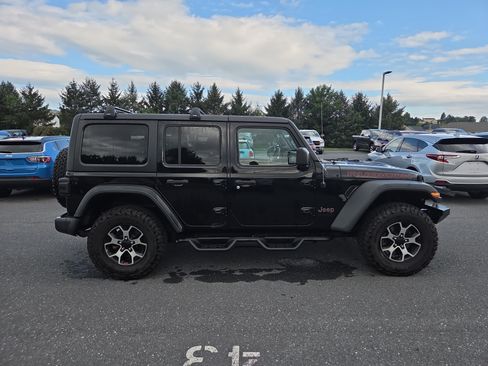 Used 2021 Jeep Wrangler Unlimited Rubicon w/ LED Lighting Group AWD/4WD image 14