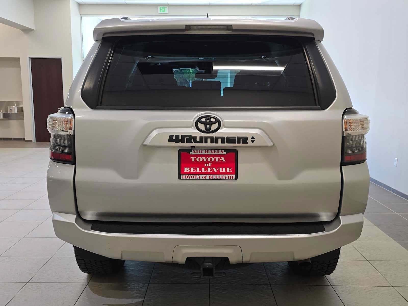 Certified 2021 Toyota 4Runner SR5 Premium w/ Moonroof Package AWD/4WD image 5