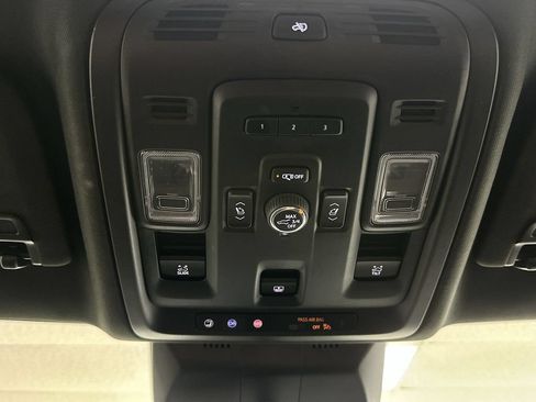 Used 2022 Cadillac Escalade Premium Luxury AWD/4WD image 67