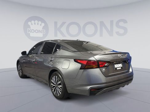 Used 2023 Nissan Altima 2.5 SV image 14