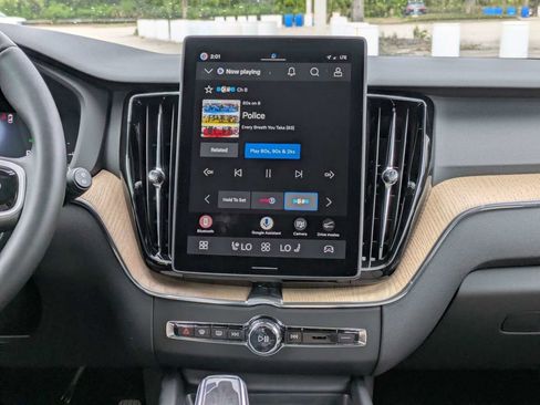 New 2026 Volvo XC60 T8 Plus w/ Protection Package Premier image 22