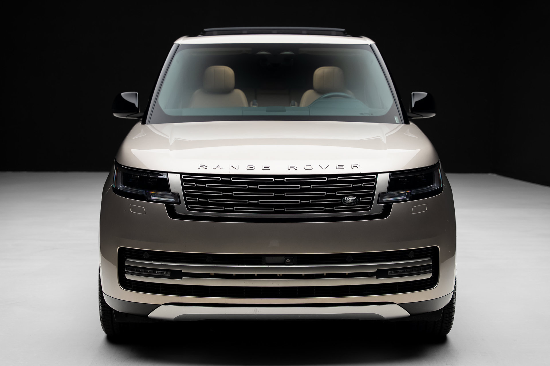 Used 2024 Land Rover Range Rover SE AWD/4WD image 7