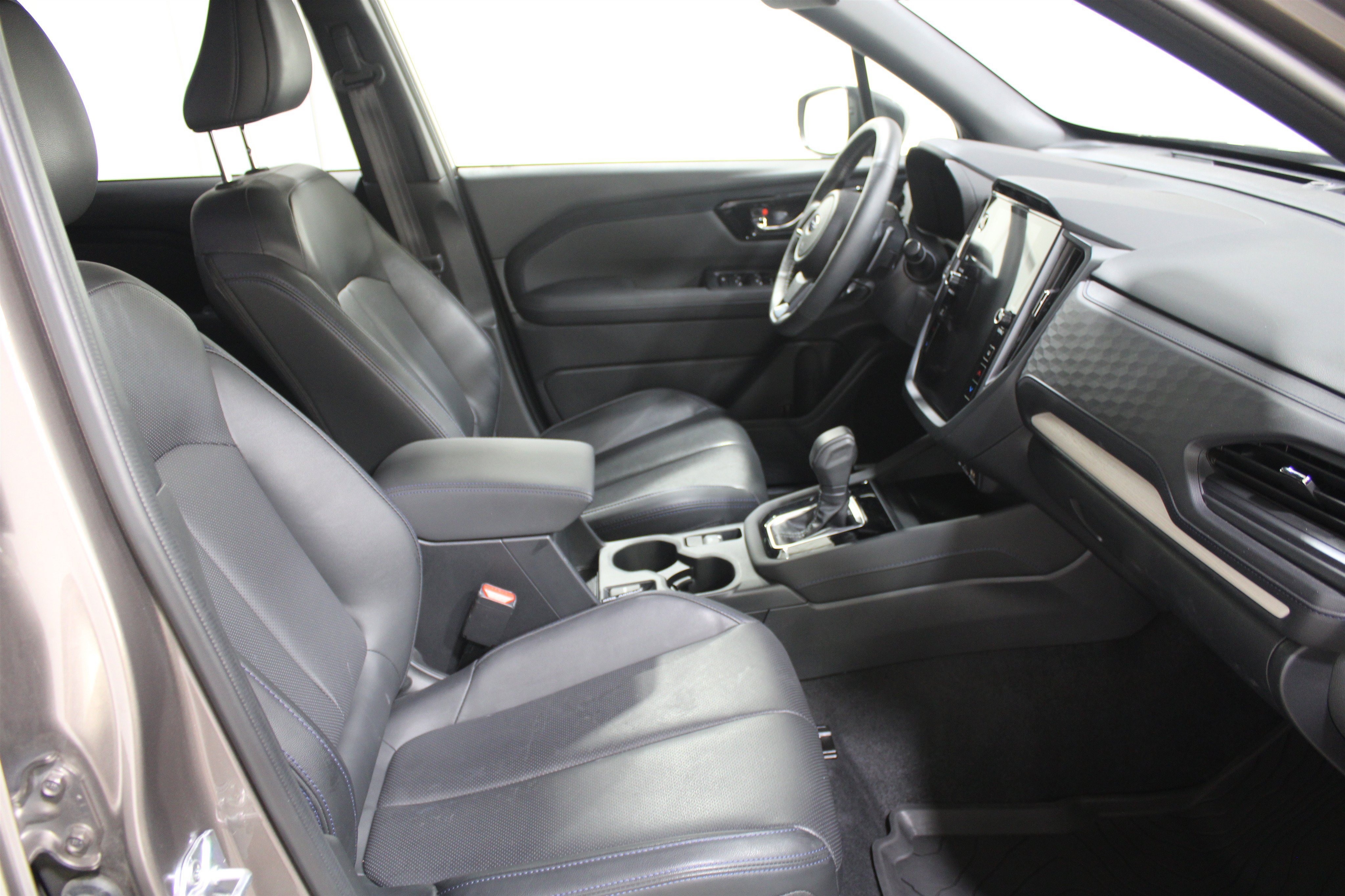 Certified 2025 Subaru Forester Limited AWD/4WD image 32