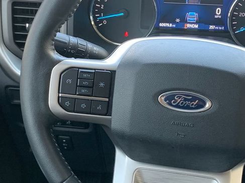 Used 2022 Ford Expedition XLT AWD/4WD image 17
