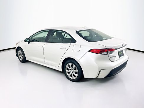 Used 2024 Toyota Corolla LE image 5