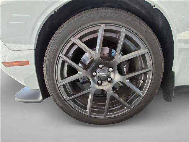 Used 2017 Dodge Challenger R/T Scat Pack RWD image 24