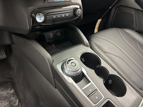 New 2026 Ford Escape Platinum w/ Premium Technology Package image 17