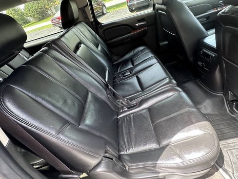 Used 2013 Chevrolet Suburban LTZ AWD/4WD image 31