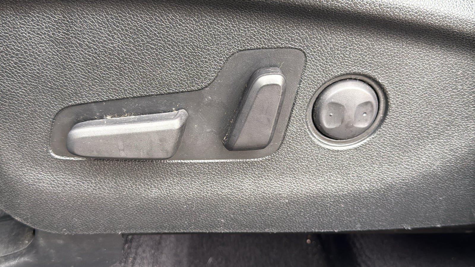Used 2018 Kia Sorento AWD image 11