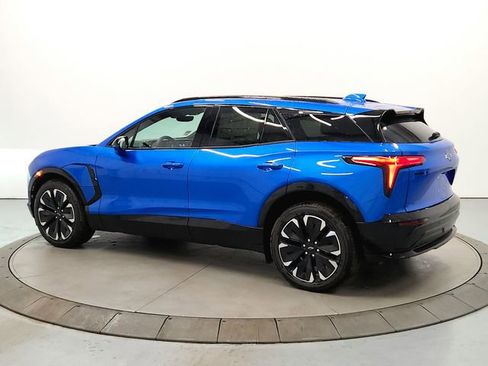 New 2025 Chevrolet Blazer EV RS image 5