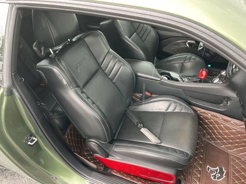Used 2018 Dodge Challenger SRT Hellcat RWD image 41