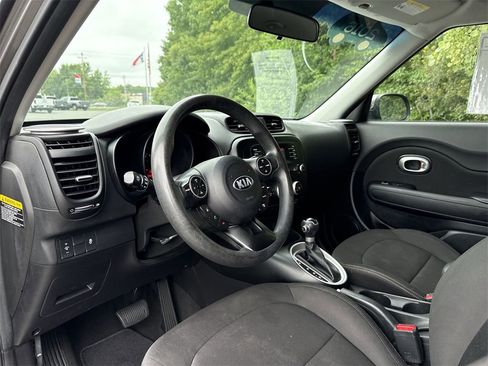 Used 2016 Kia Soul image 11