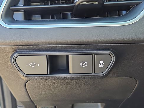 New 2025 Kia K4 LXS image 30