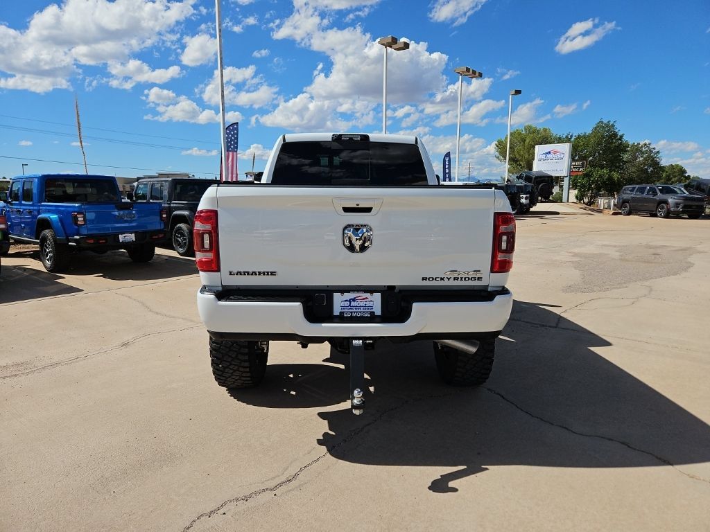Used 2022 RAM 3500 Laramie AWD/4WD image 3