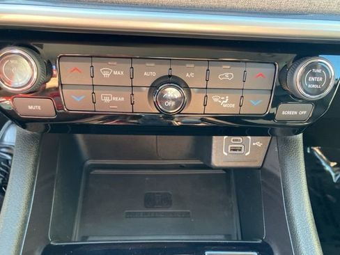 Used 2022 Jeep Compass Latitude w/ Convenience Group image 17