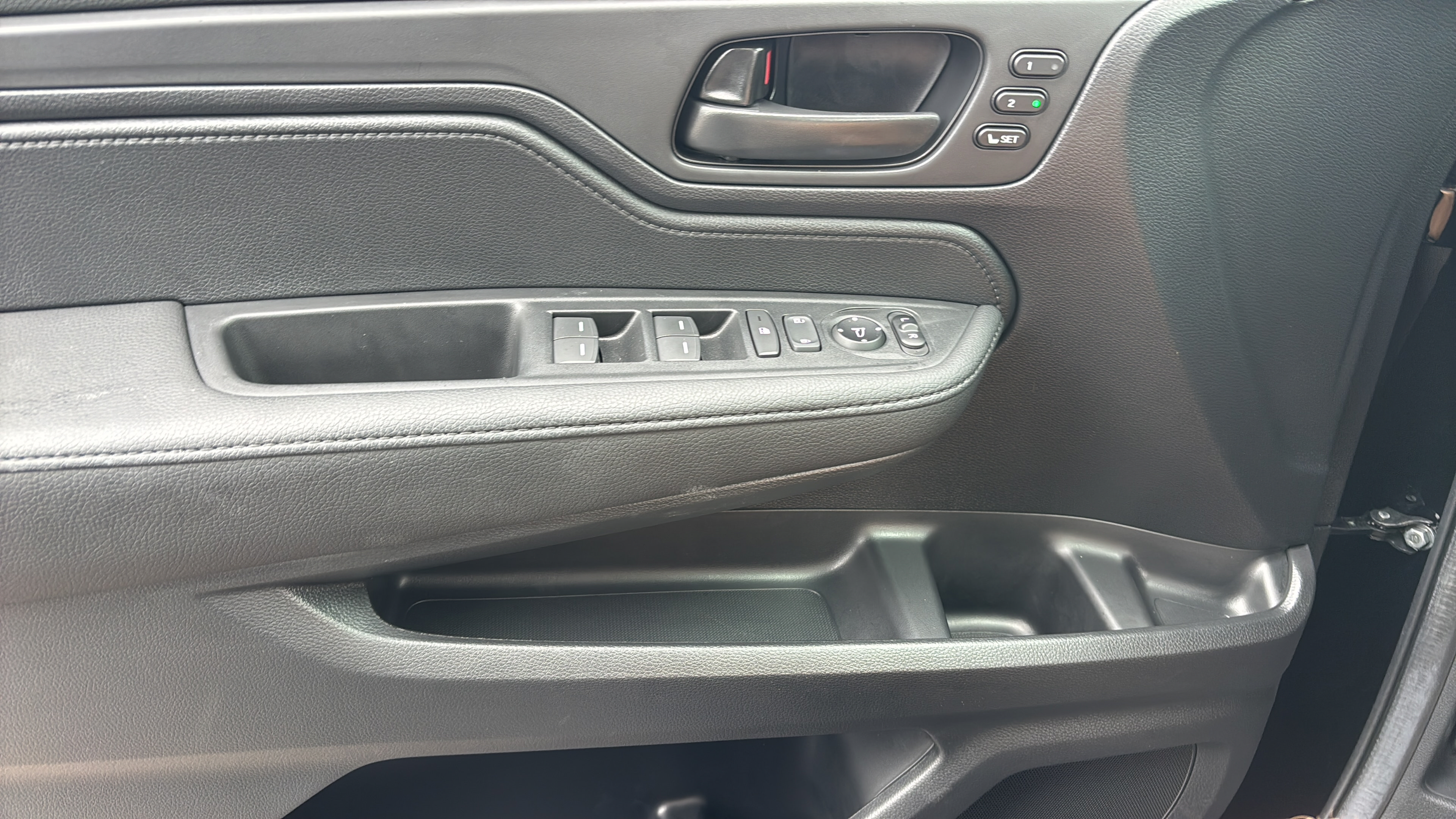 Certified 2026 Honda Odyssey EX-L image 30