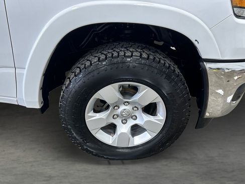 Used 2025 RAM 1500 Big Horn AWD/4WD image 24