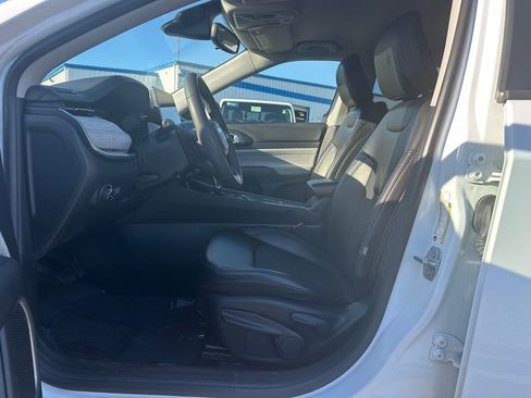 Used 2022 Jeep Compass Latitude image 25