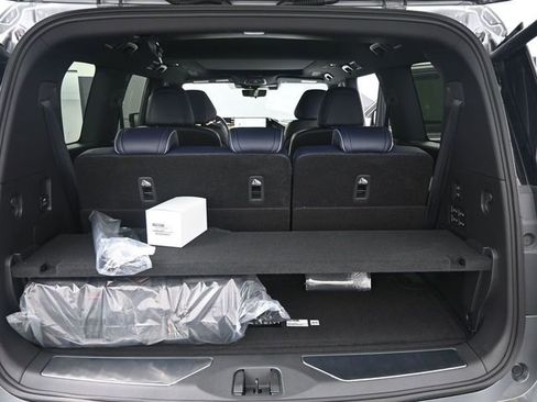 New 2026 INFINITI QX80 4WD image 33