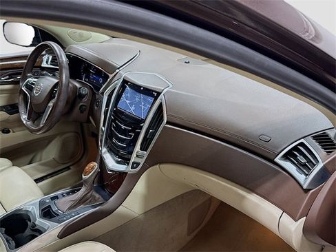 Used 2015 Cadillac SRX Luxury image 32