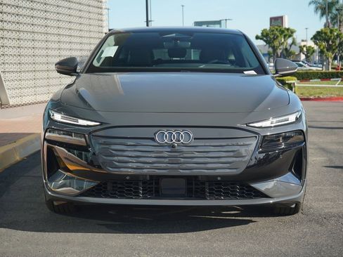 New 2025 Audi A6 e-tron Premium Plus RWD image 5