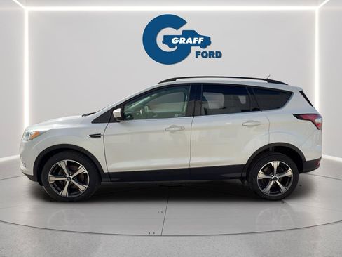 Used 2018 Ford Escape SEL w/ Ford Safe & Smart Package FWD image 3