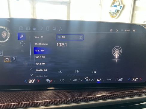 Used 2025 Chevrolet Traverse Z71 image 15