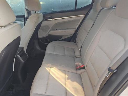 Used 2017 Hyundai Elantra ECO image 18