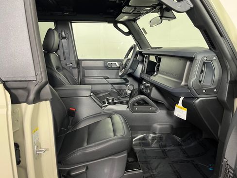 New 2026 Ford Bronco Big Bend w/ Black Diamond Package AWD/4WD image 13