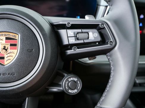New 2026 Porsche Cayenne Coupe AWD/4WD image 12