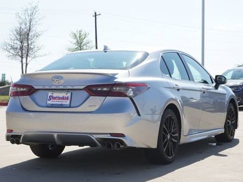 Used 2024 Toyota Camry XSE FWD image 9