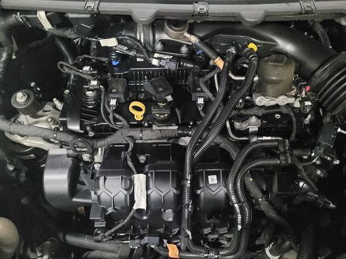 Used 2019 Ford Edge Titanium AWD/4WD image 30