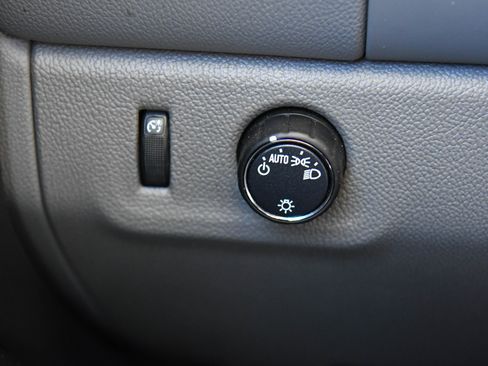 Used 2022 GMC Canyon Elevation Standard w/ Convenience Package image 28