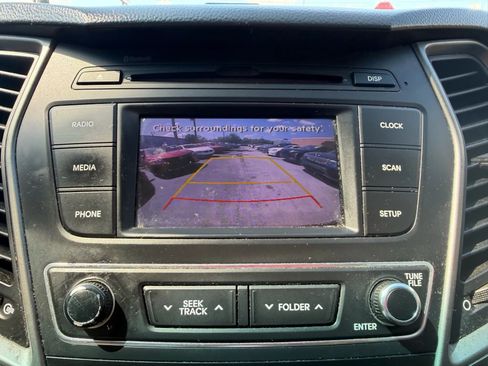 Used 2018 Hyundai Santa Fe Sport image 16