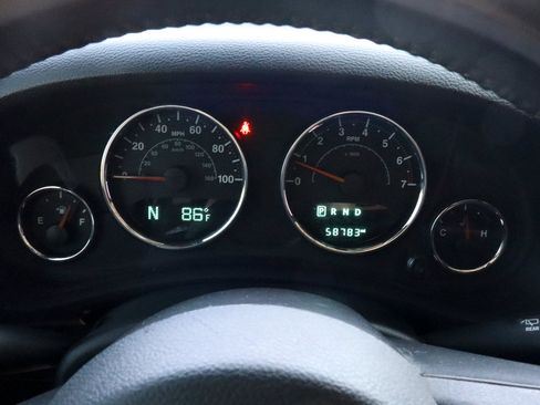 Used 2018 Jeep Wrangler Unlimited Sport S AWD/4WD image 30