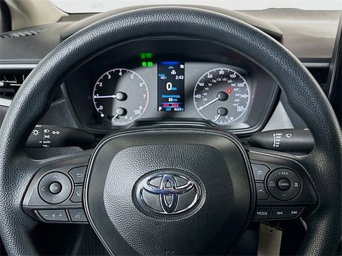 Used 2024 Toyota Corolla LE image 12