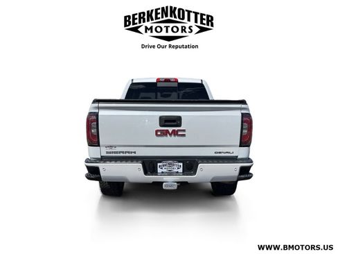 Used 2016 GMC Sierra 1500 Denali w/ Enhanced Driver Alert Package AWD/4WD image 4